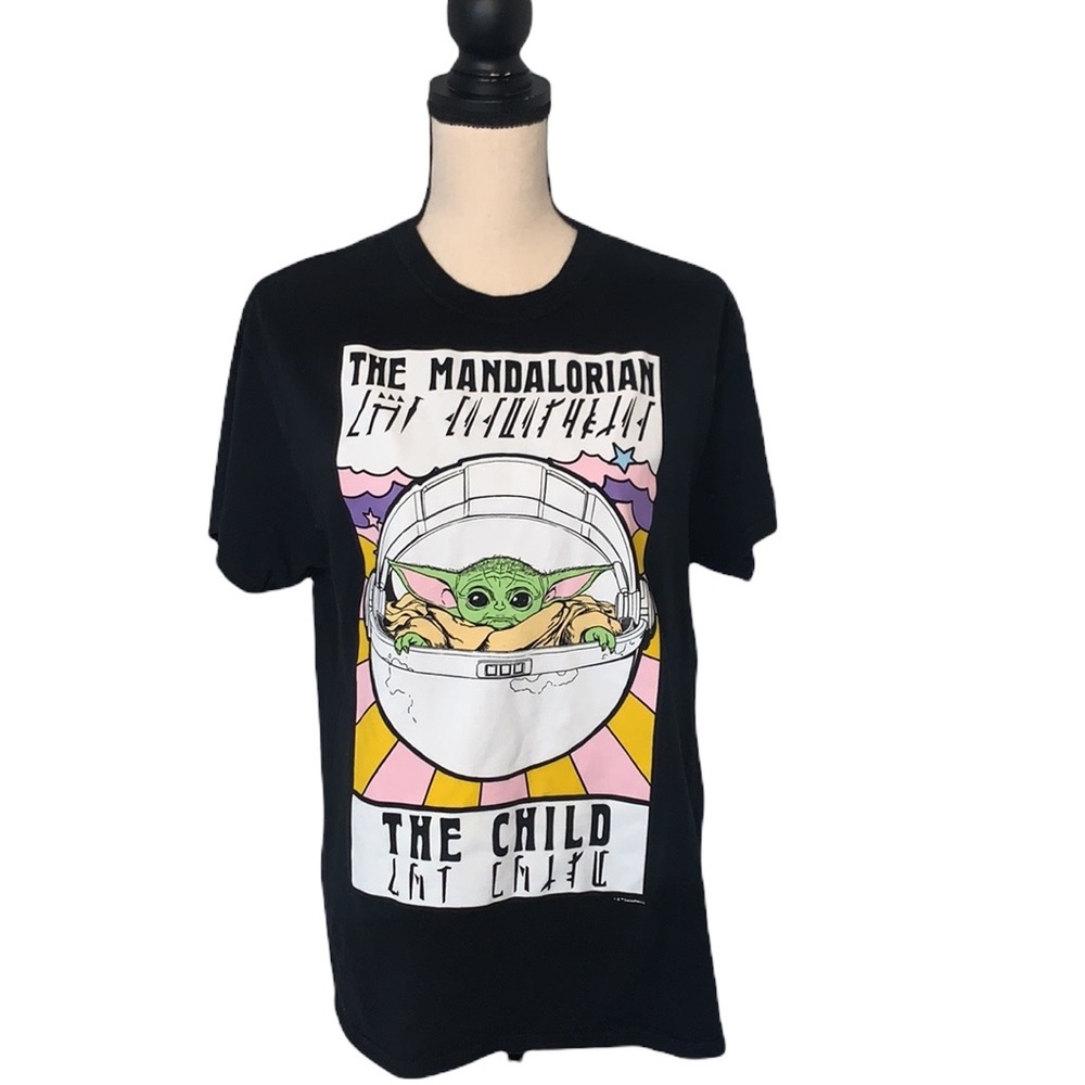 Star Wars The Mandalorian Baby Yoda The Child Graphic Tee Black Medium